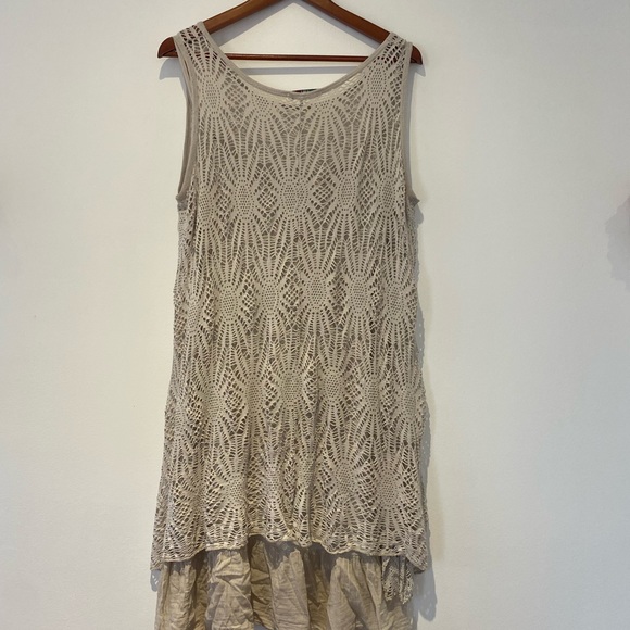 Made in Italy Dress with Crochet Overlay - Picture 3 of 4